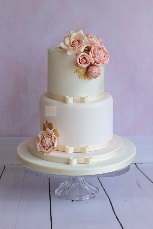 Wedding Cakes SouthendonSea Sticky Fingers Cake Co
